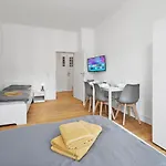 Lea Apartments 3 Raum Messe Bmw