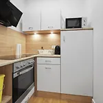 Lea Apartments 3 Raum Messe Bmw